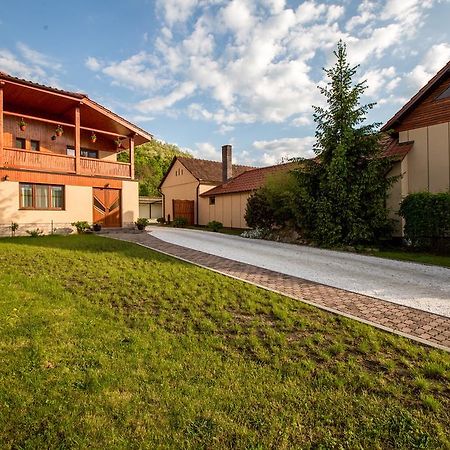 Pensiunea Dor De Casa Pestenita Exterior foto